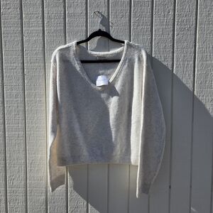 American Eagle Outfitters Soft Cream Knit V Neck Sweater